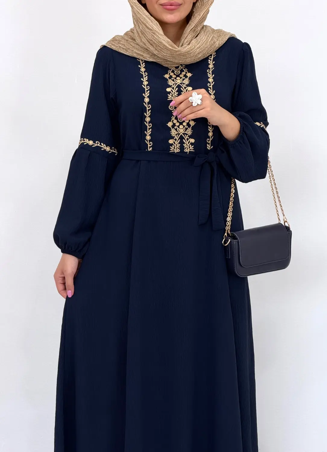 پیراهن بلند سوپرکلوش گلدوزی لعیا 1